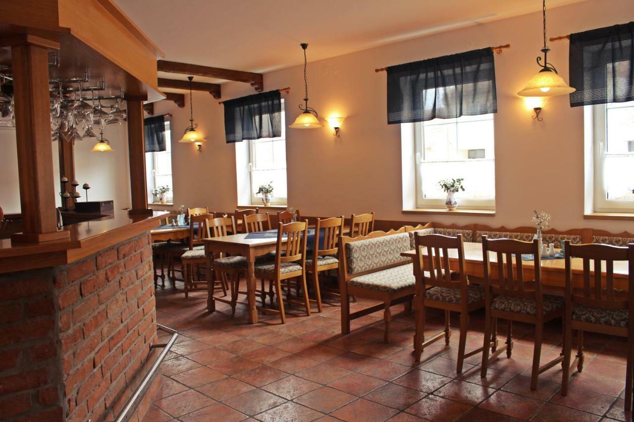 Penzion A Restaurace U Kalendu Strážnice Zewnętrze zdjęcie